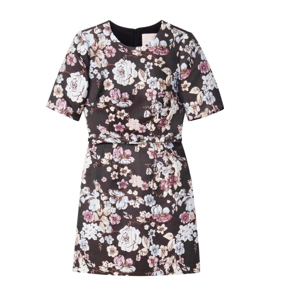 Presley Tapestry Jacquard Dress
GAL MEETS GLAM - Picture 3 of 5